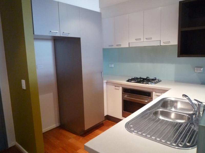 111 / 242 Glen Huntly Road ELSTERNWICK
