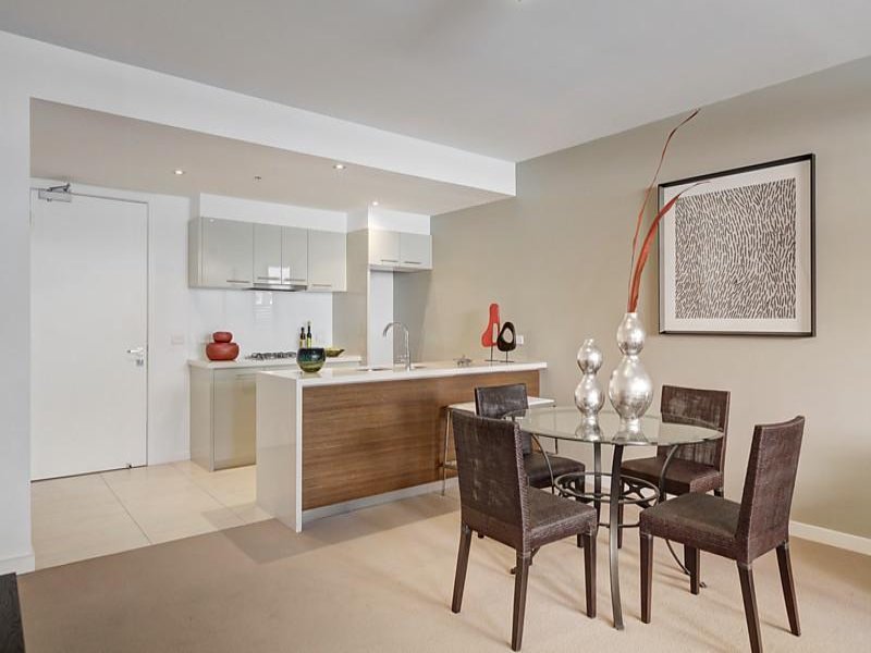 11/1245 Burke Road, Kew image 2