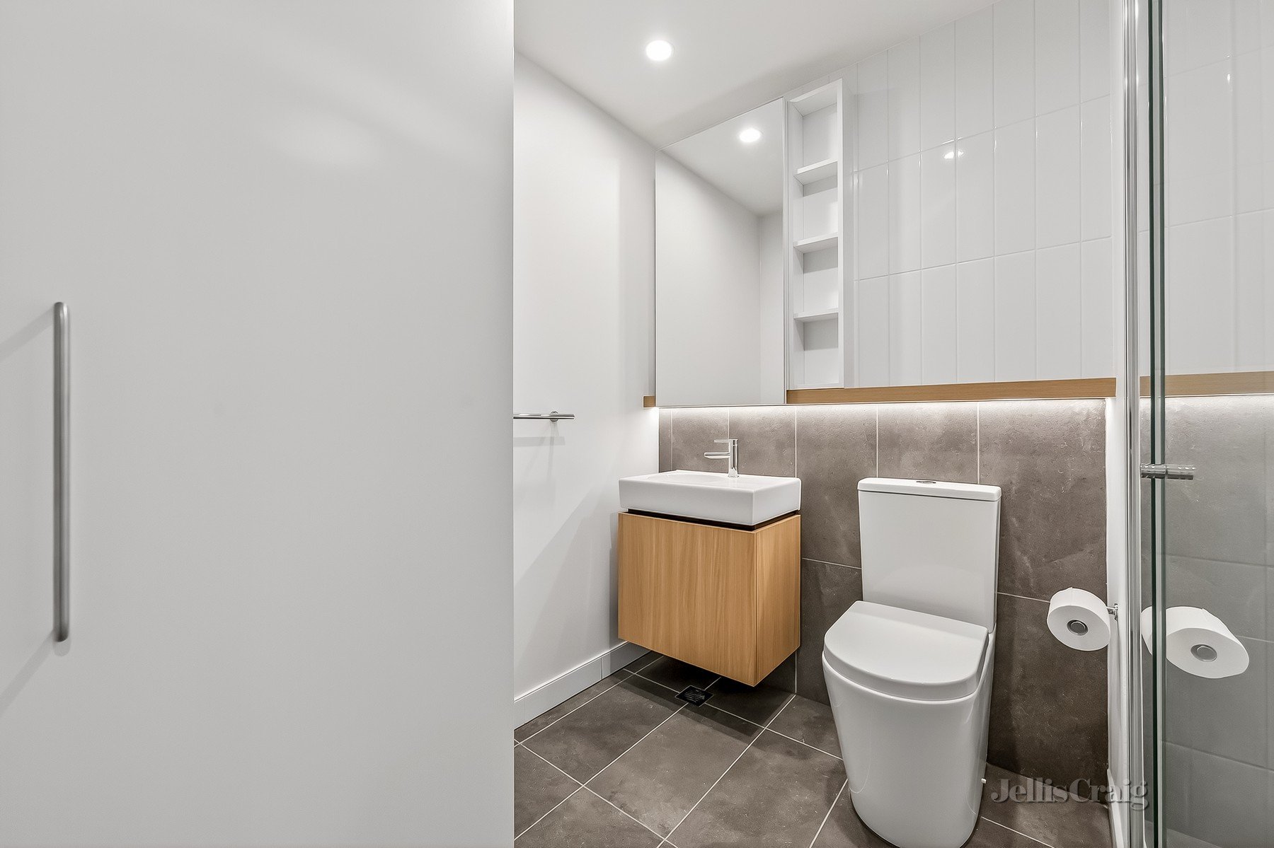 111/26 Oakover Road, Preston image 8
