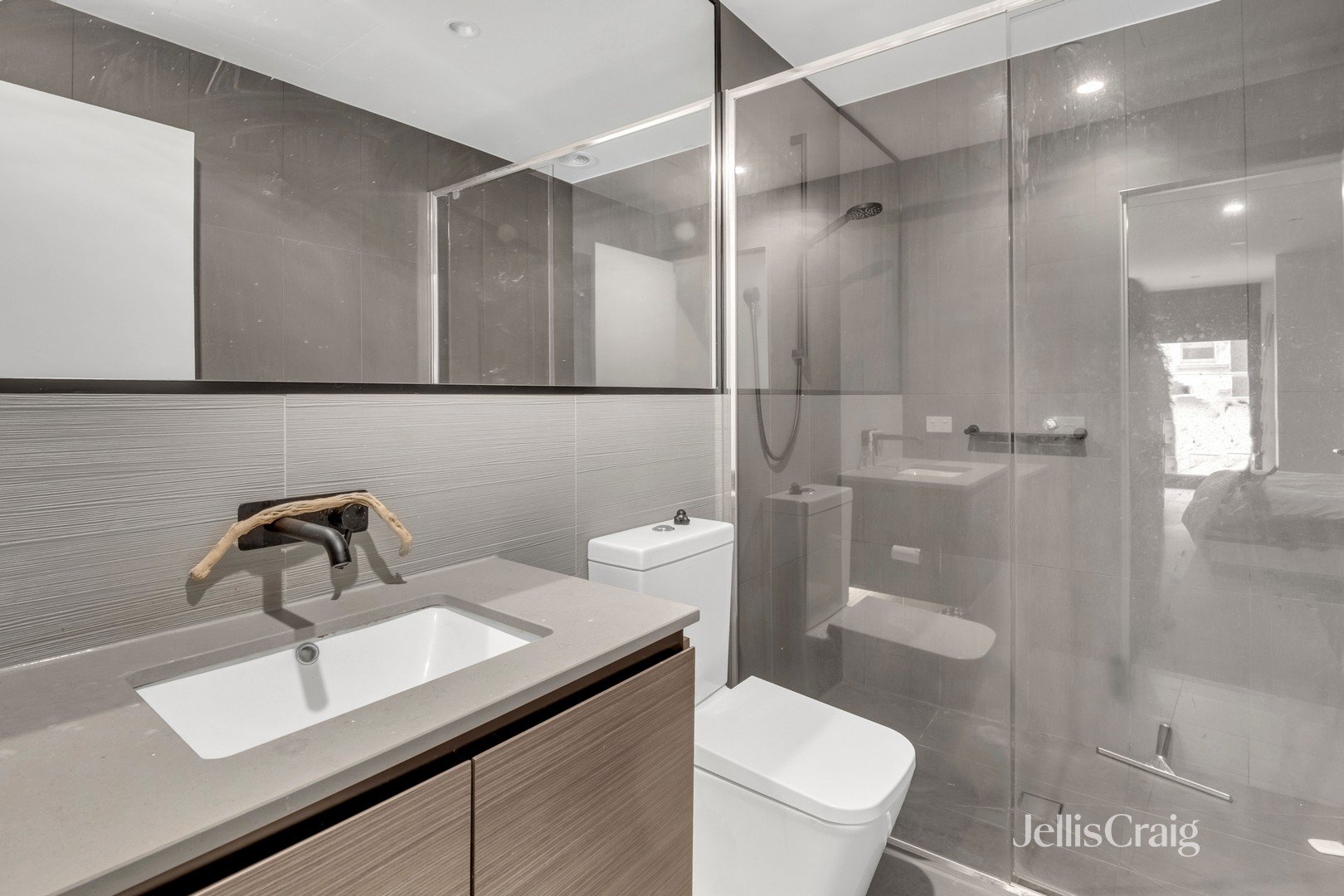 111/270 Lygon Street, Brunswick East image 7