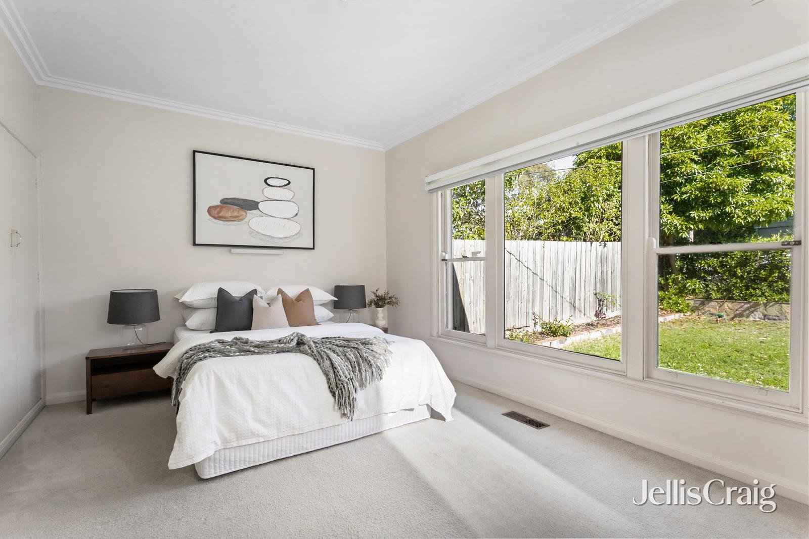 1/112A Severn Street, Box Hill North image 3