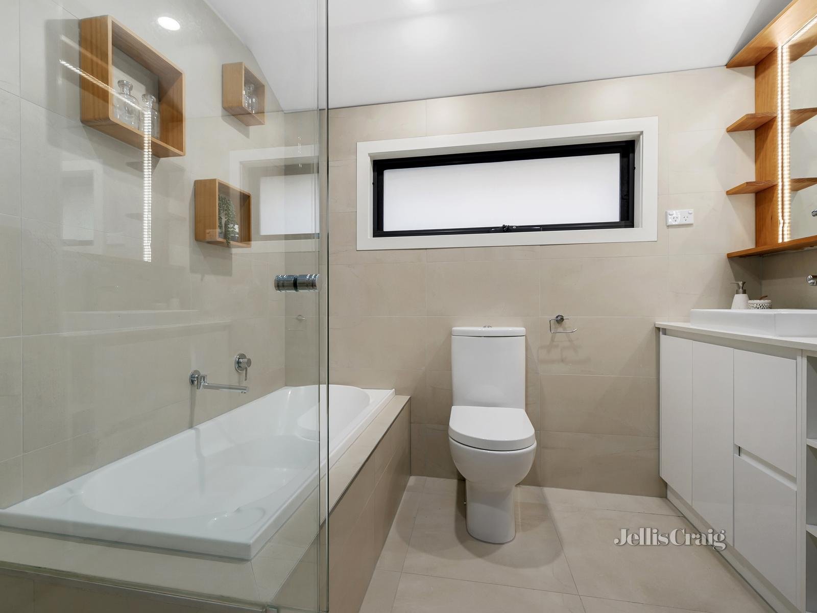 1/113 Rattray Road, Montmorency image 7