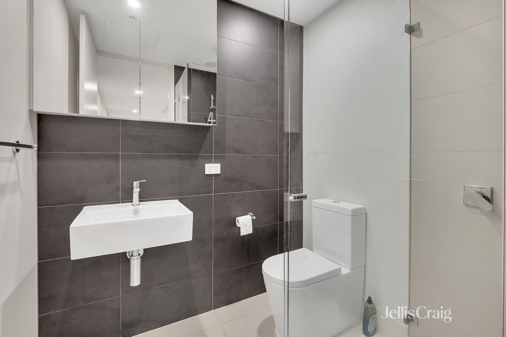 111/300 Victoria Street, Brunswick image 6