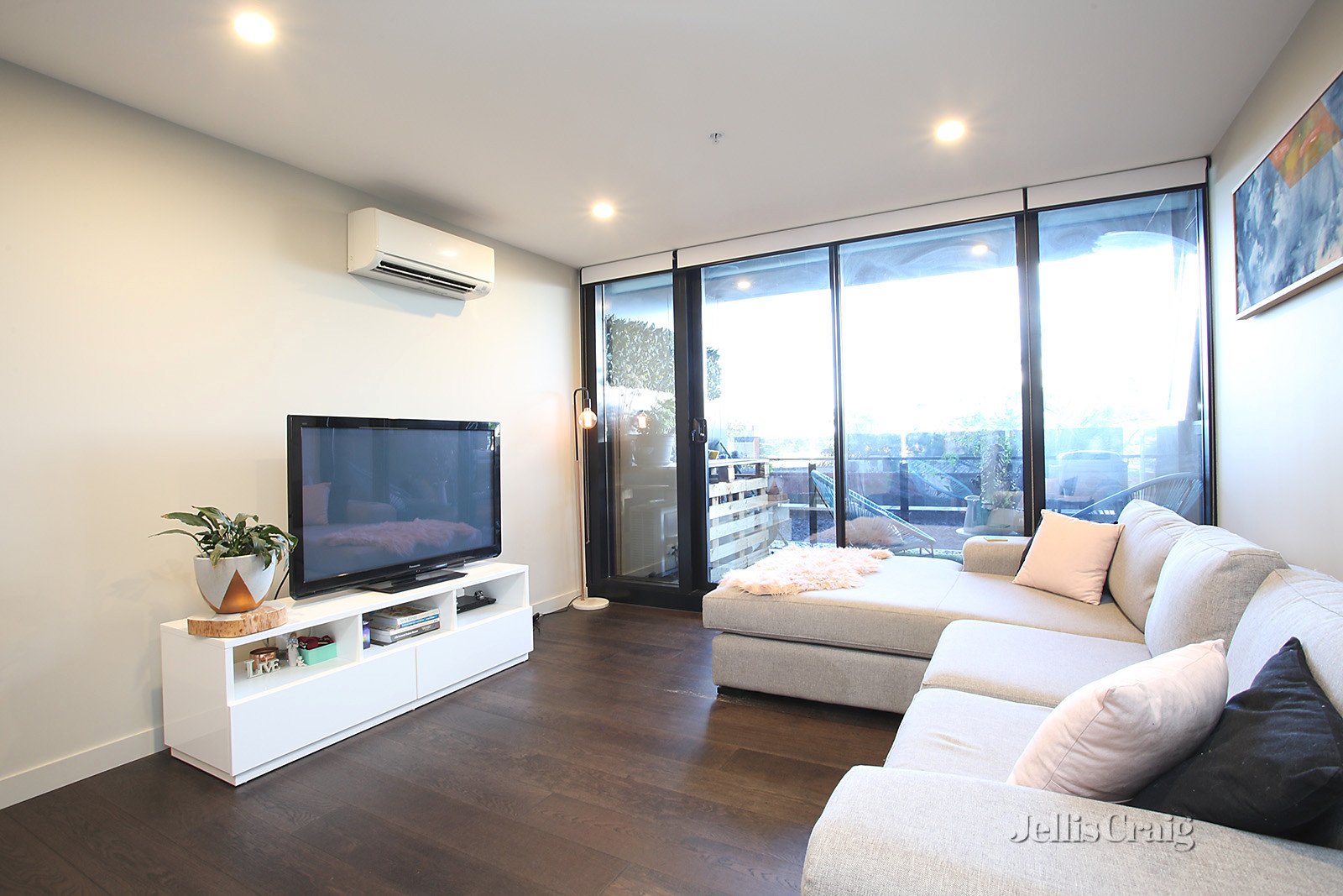 111/4-6 Station Street, Moorabbin image 4