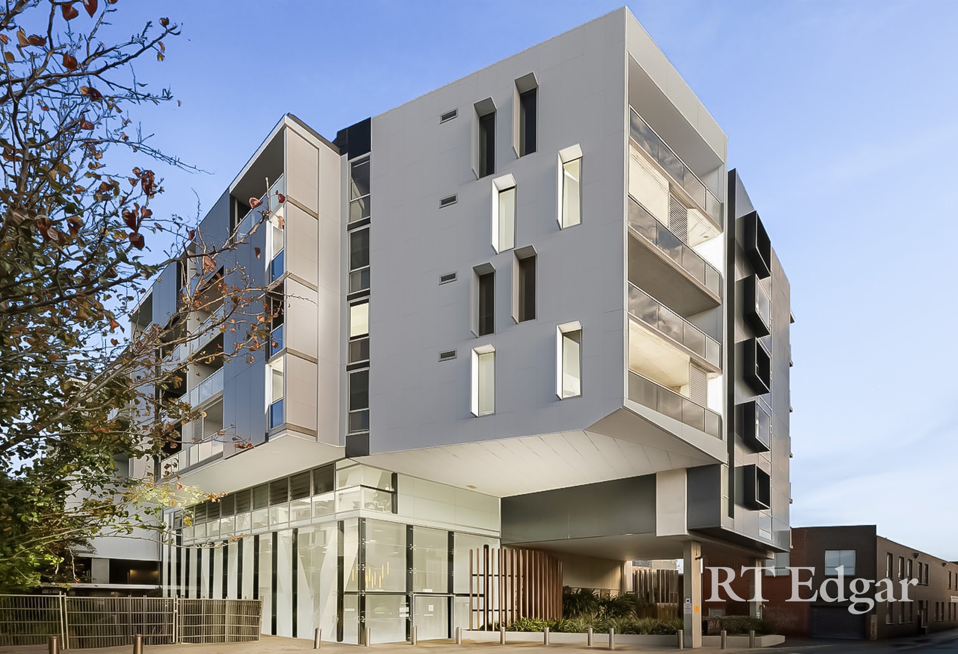 Property Gallery - Main Image