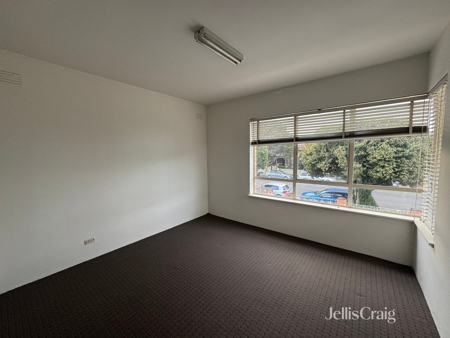 1/114 Blyth Street, Brunswick image 5