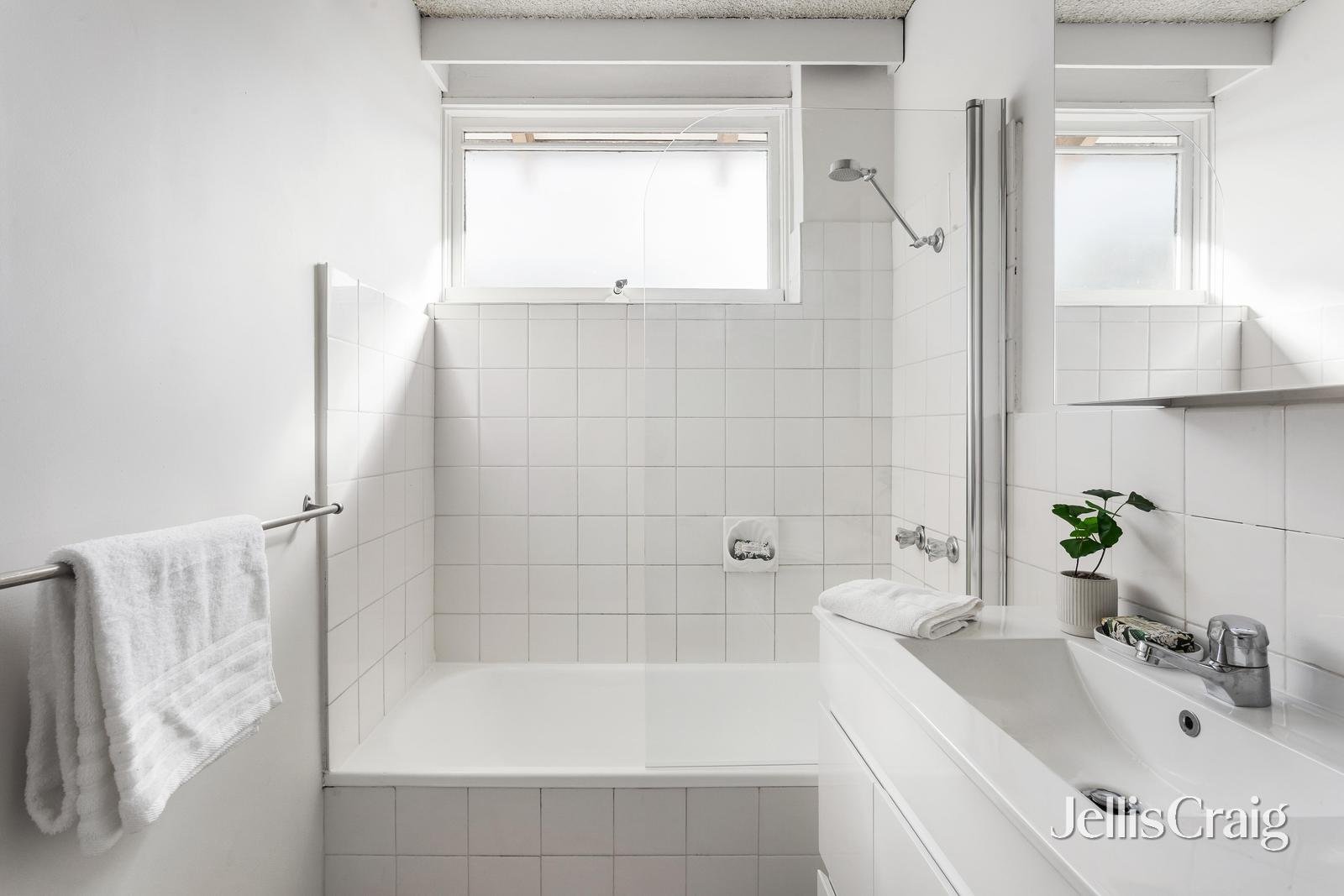 11/14 Grove Road, Hawthorn image 7