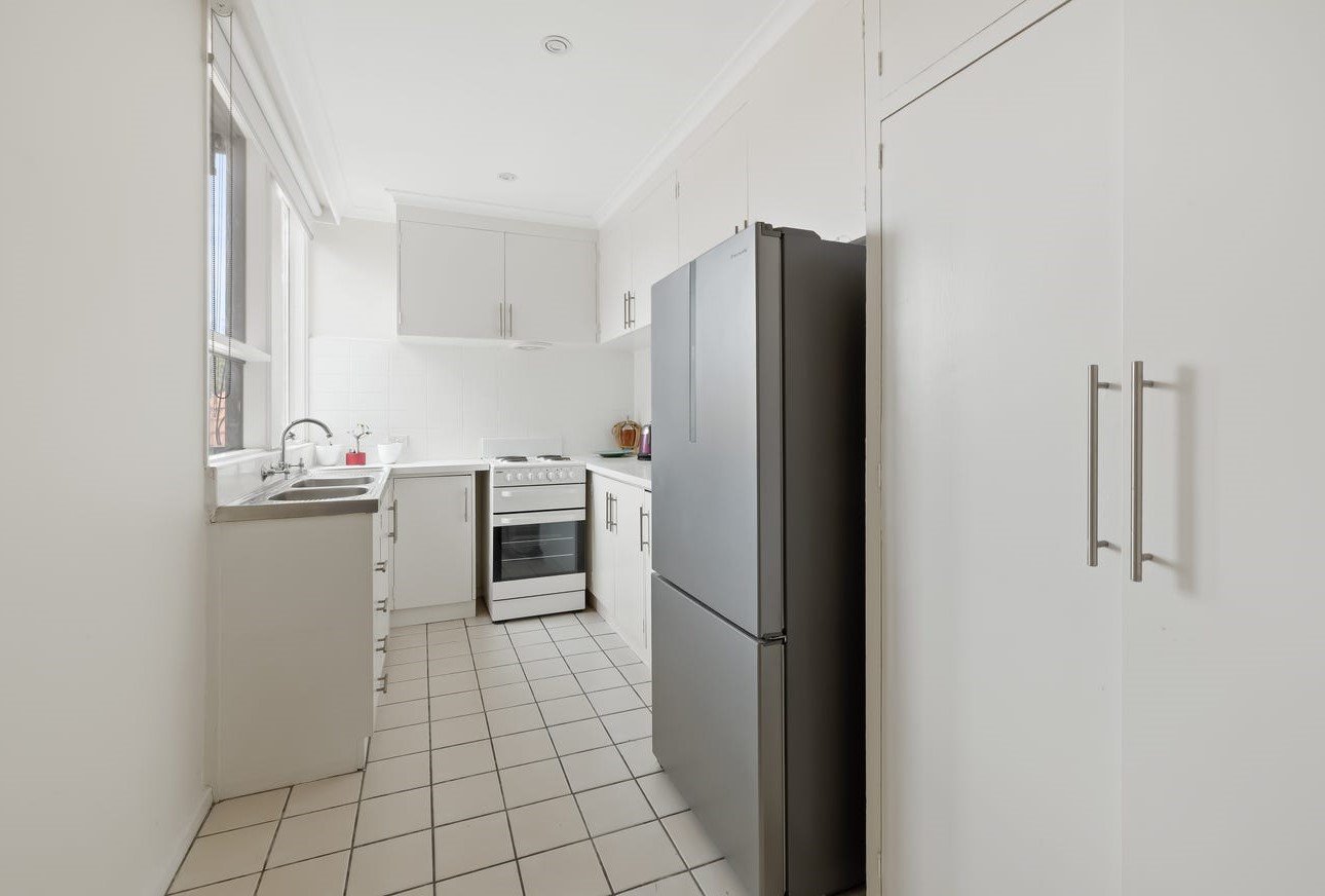 11/140 Kerferd Road, Albert Park image 5