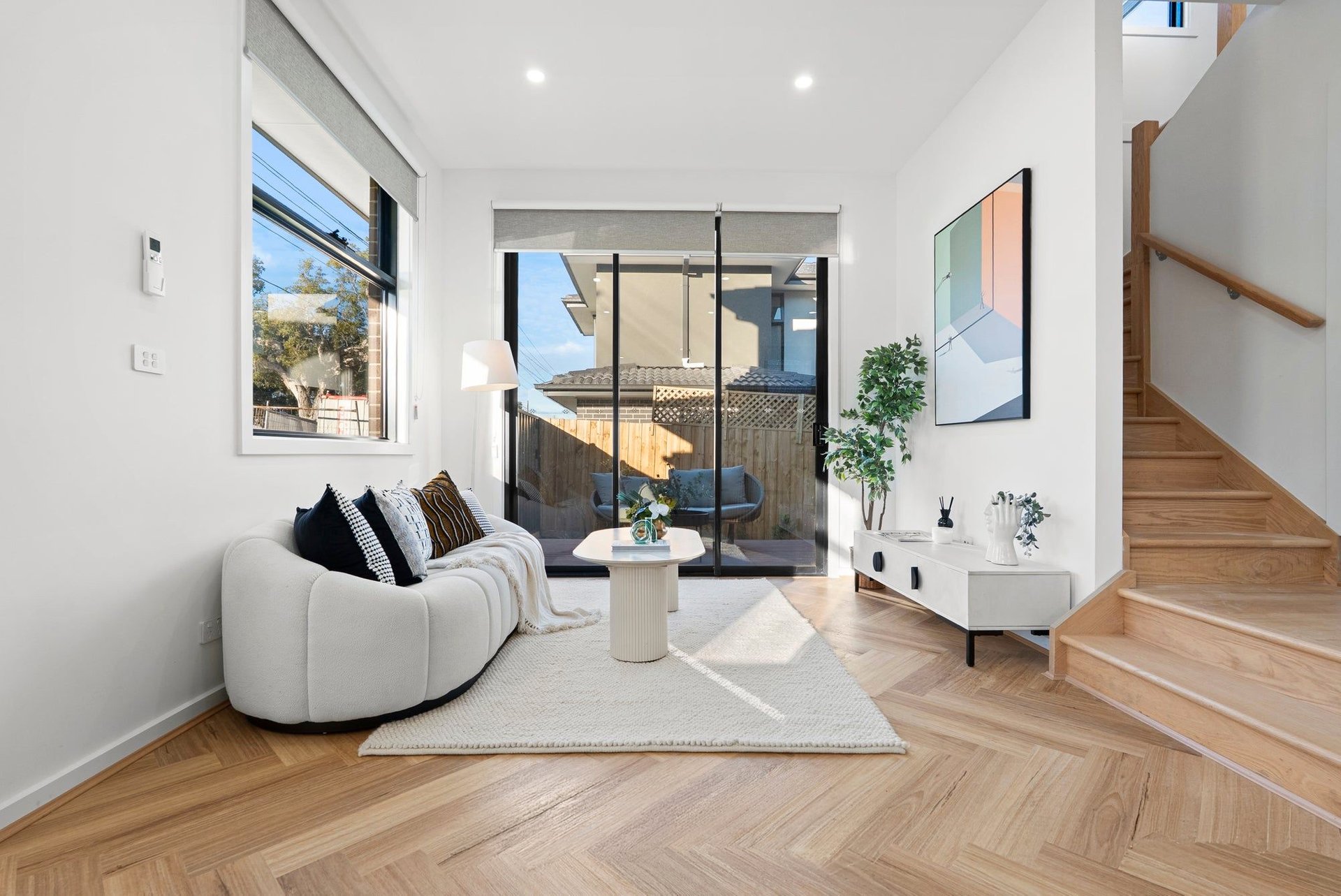 1/115 Coleman Parade, Glen&nbsp;Waverley image 2
