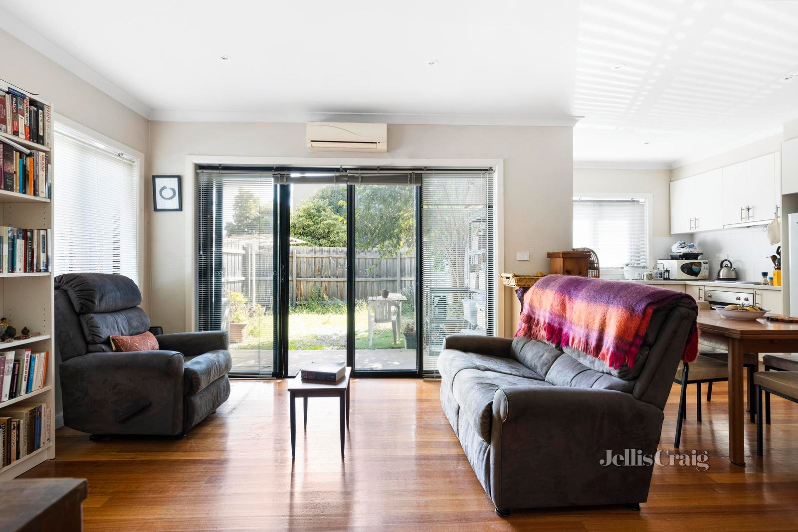 11/15 McEwan Road, Heidelberg Heights image 2