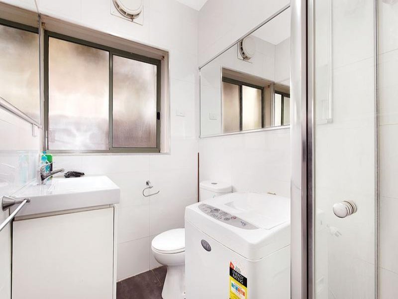 1/115 Victoria Road, Hawthorn East image 4