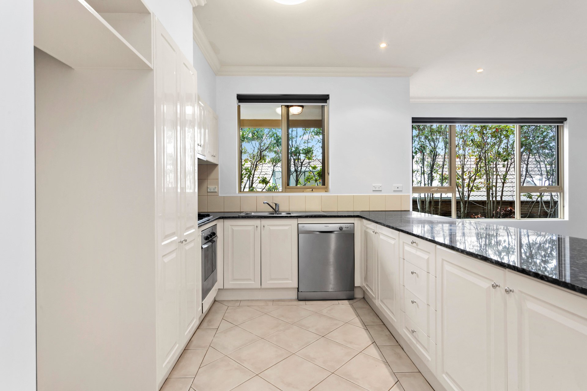 Property Gallery Thumbnail 5