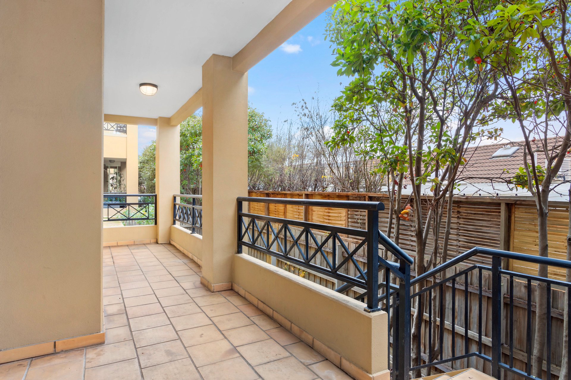 Property Gallery Thumbnail 9