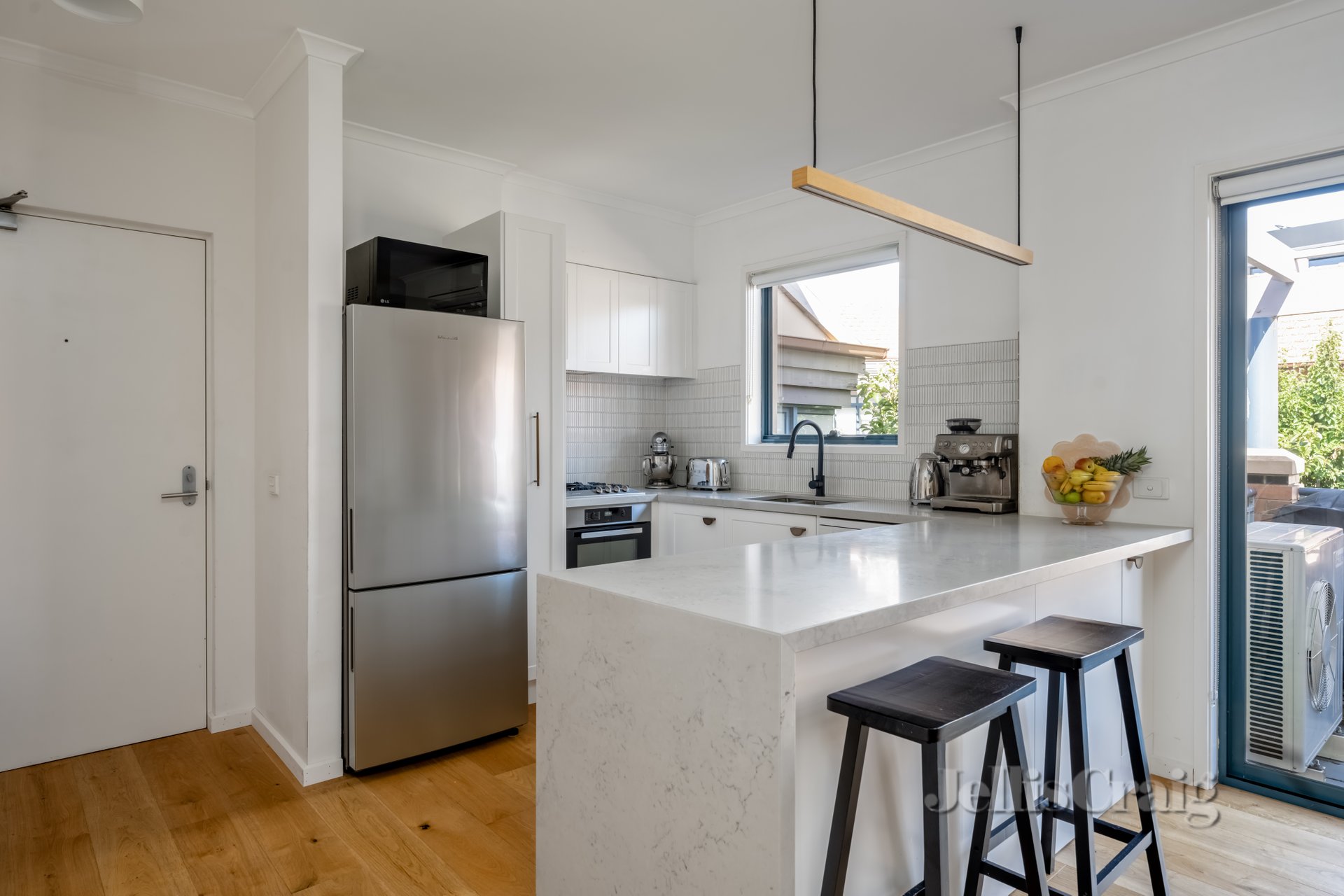 11/158 Wattletree Rd, Malvern image 2