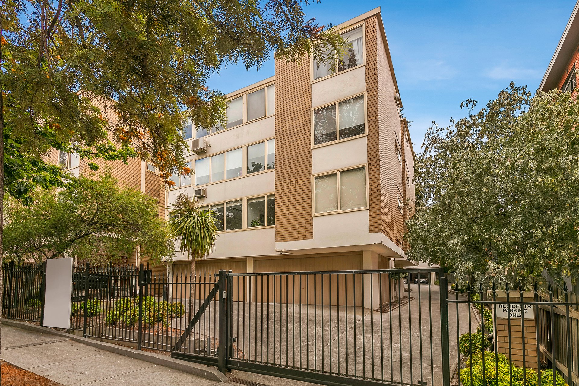 Property Gallery - Main Image