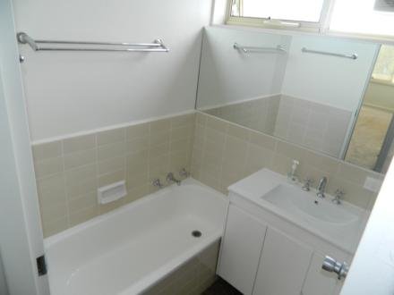 Property Gallery Thumbnail 6
