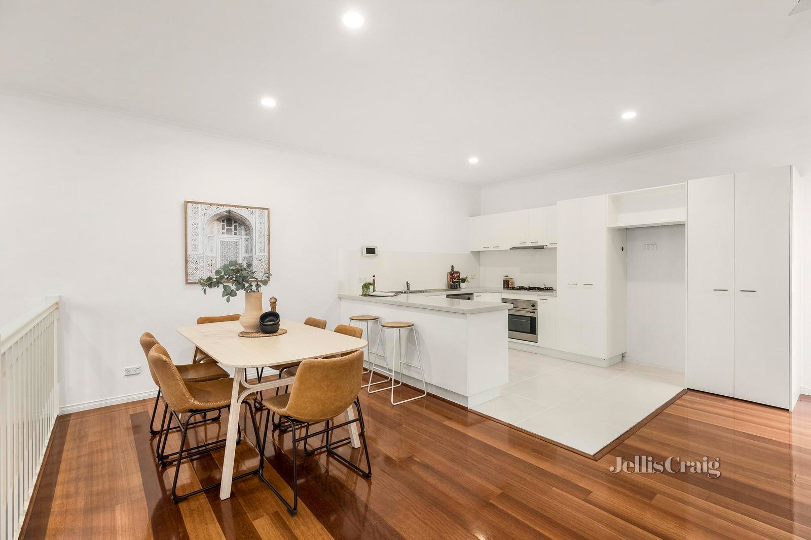 11/162 Stockmans Way, Kensington image 2