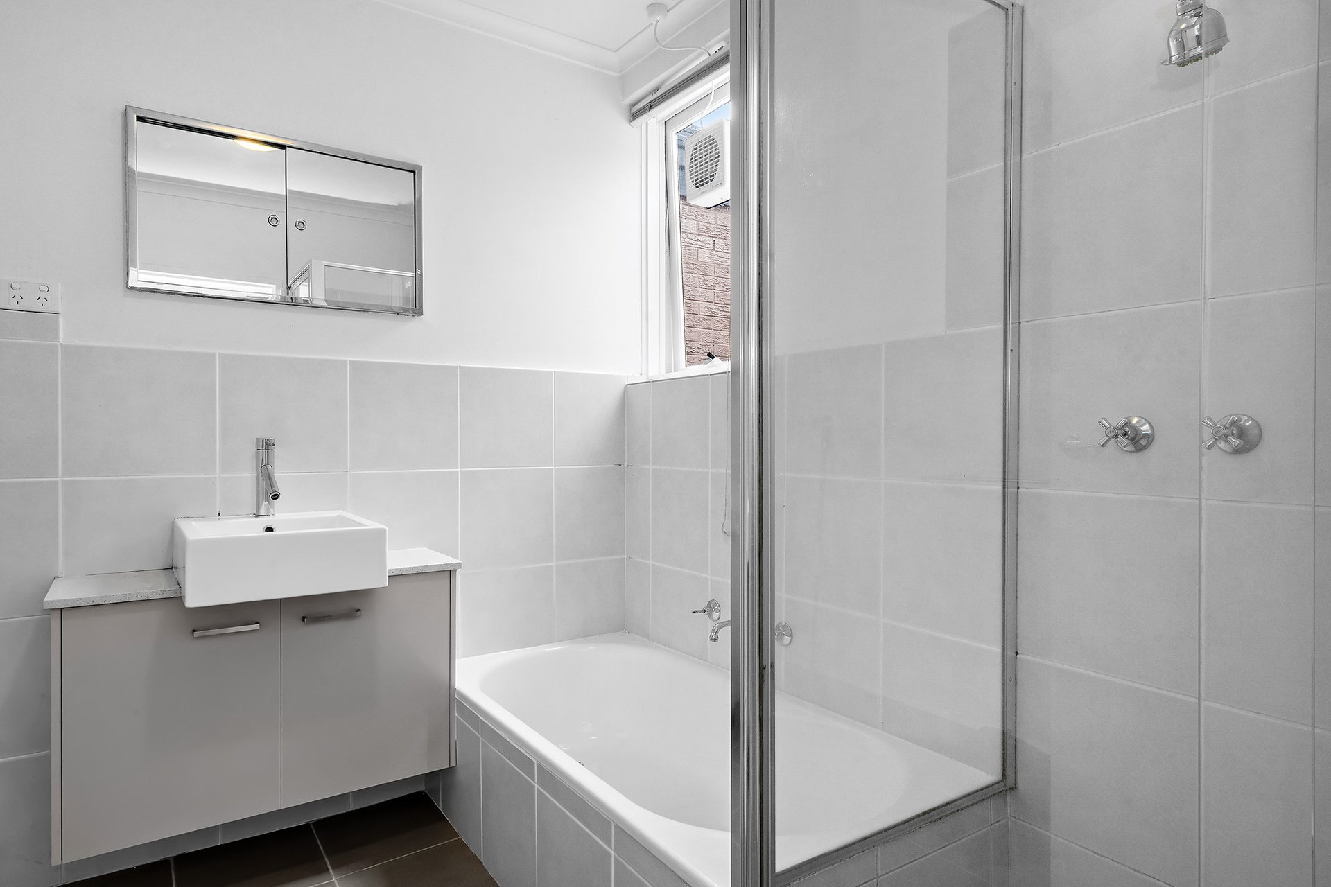 Property Gallery Thumbnail 5