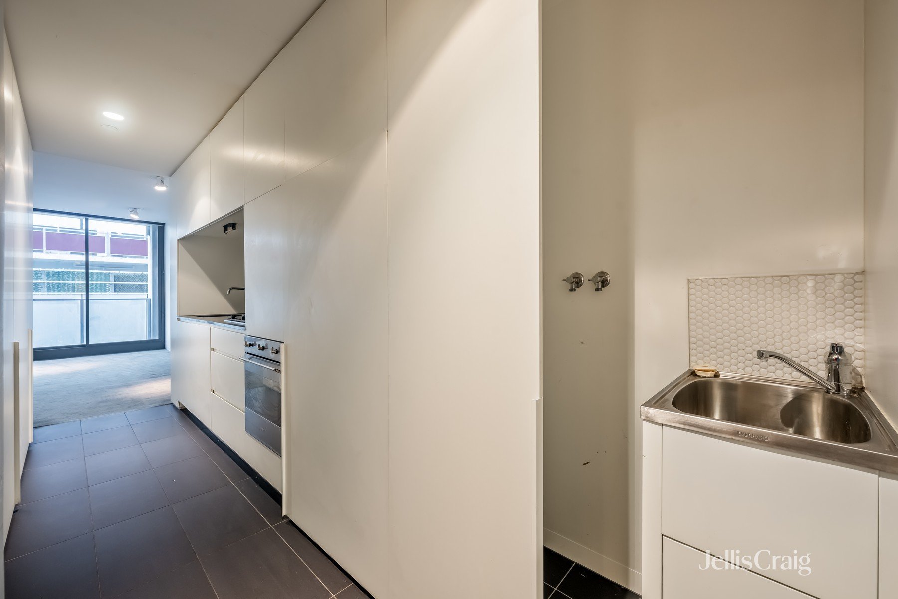 111/7 King Street, Prahran image 3