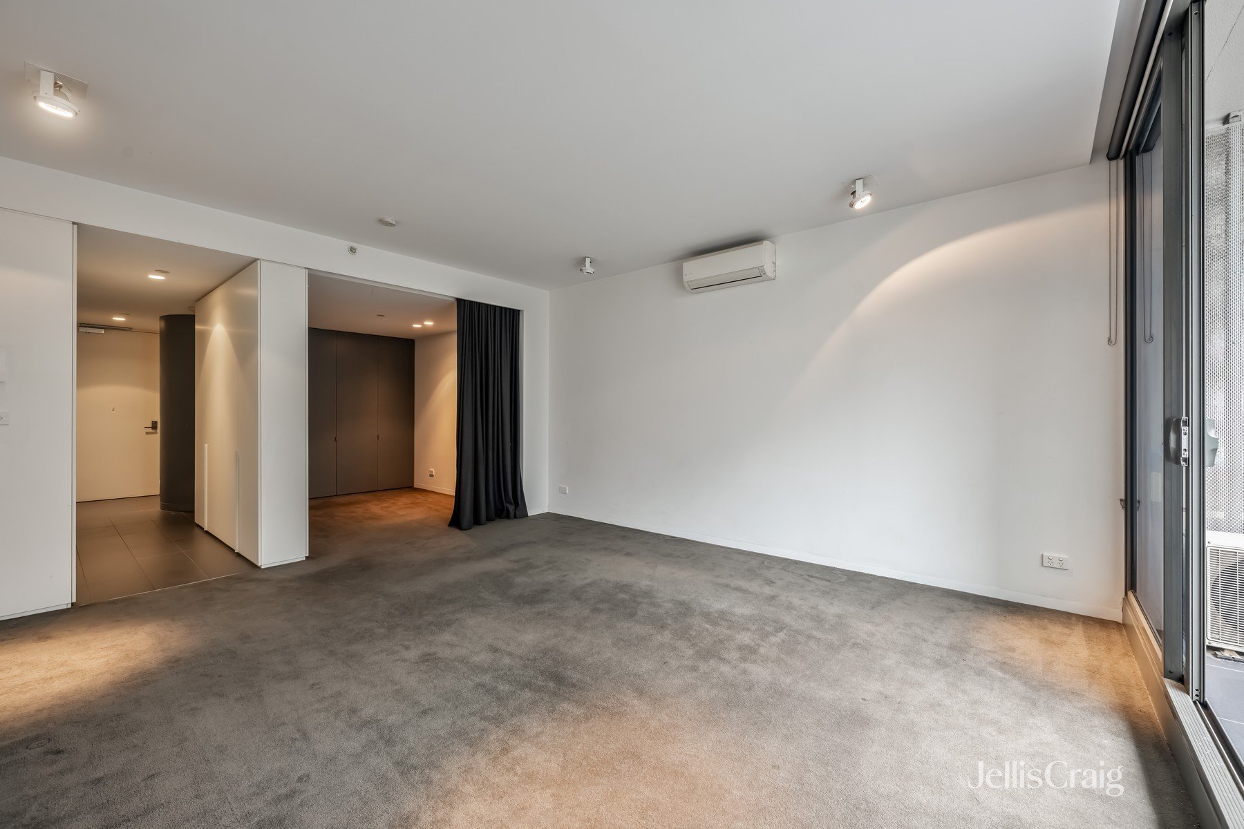 111/7 King Street, Prahran image 2
