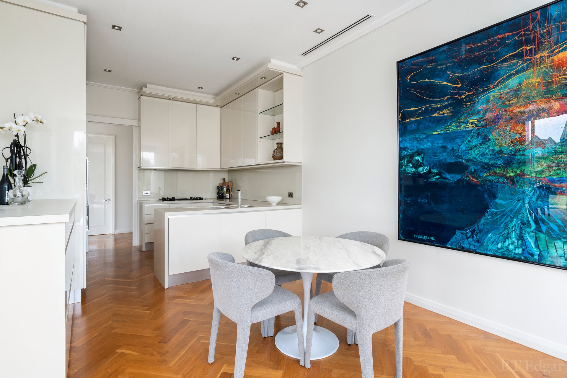 Property Gallery Thumbnail 9