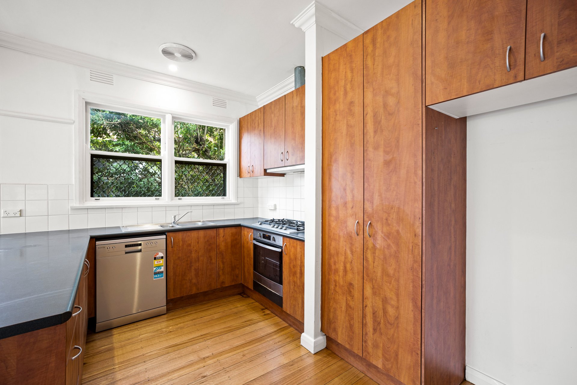 1/117 Station Street, Burwood image 5
