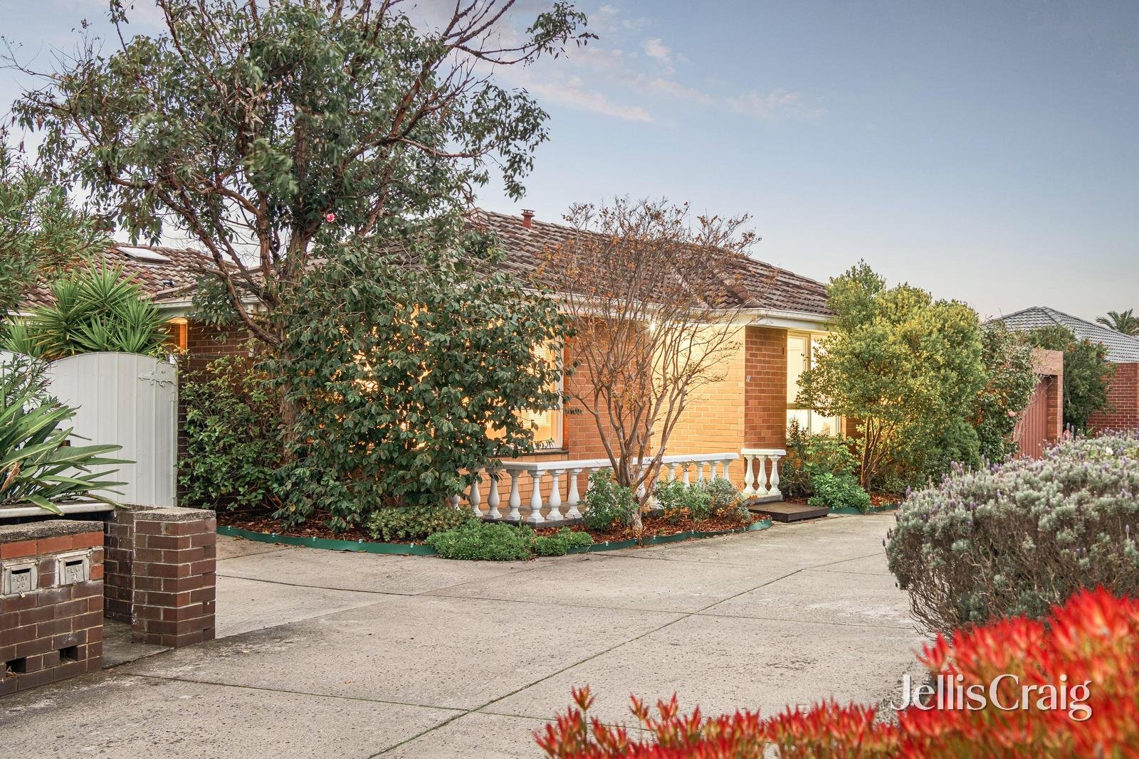 11/18-22 Golden Avenue, Bonbeach image 2