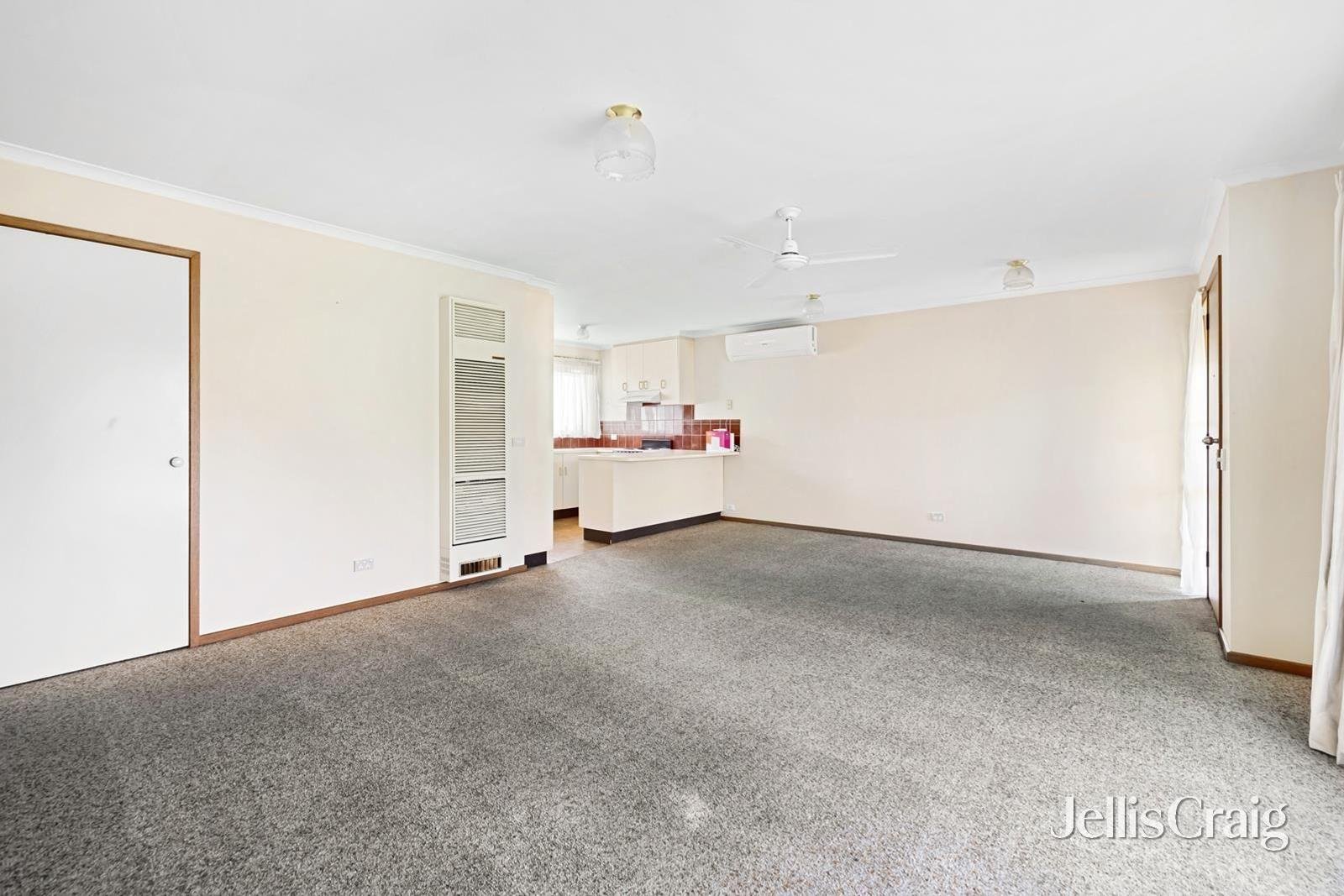 1/118 Albert Street, Sebastopol image 4