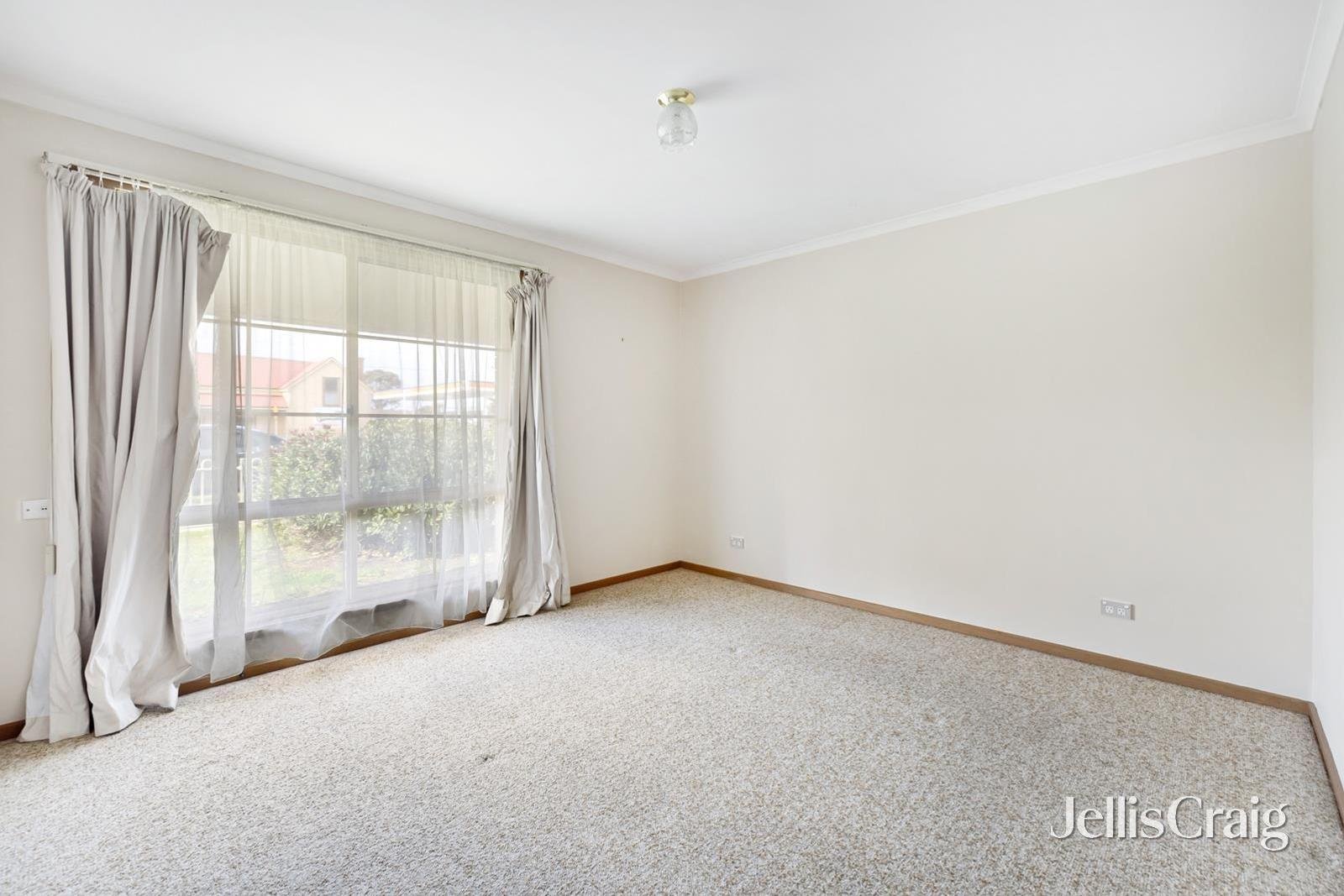 1/118 Albert Street, Sebastopol image 7
