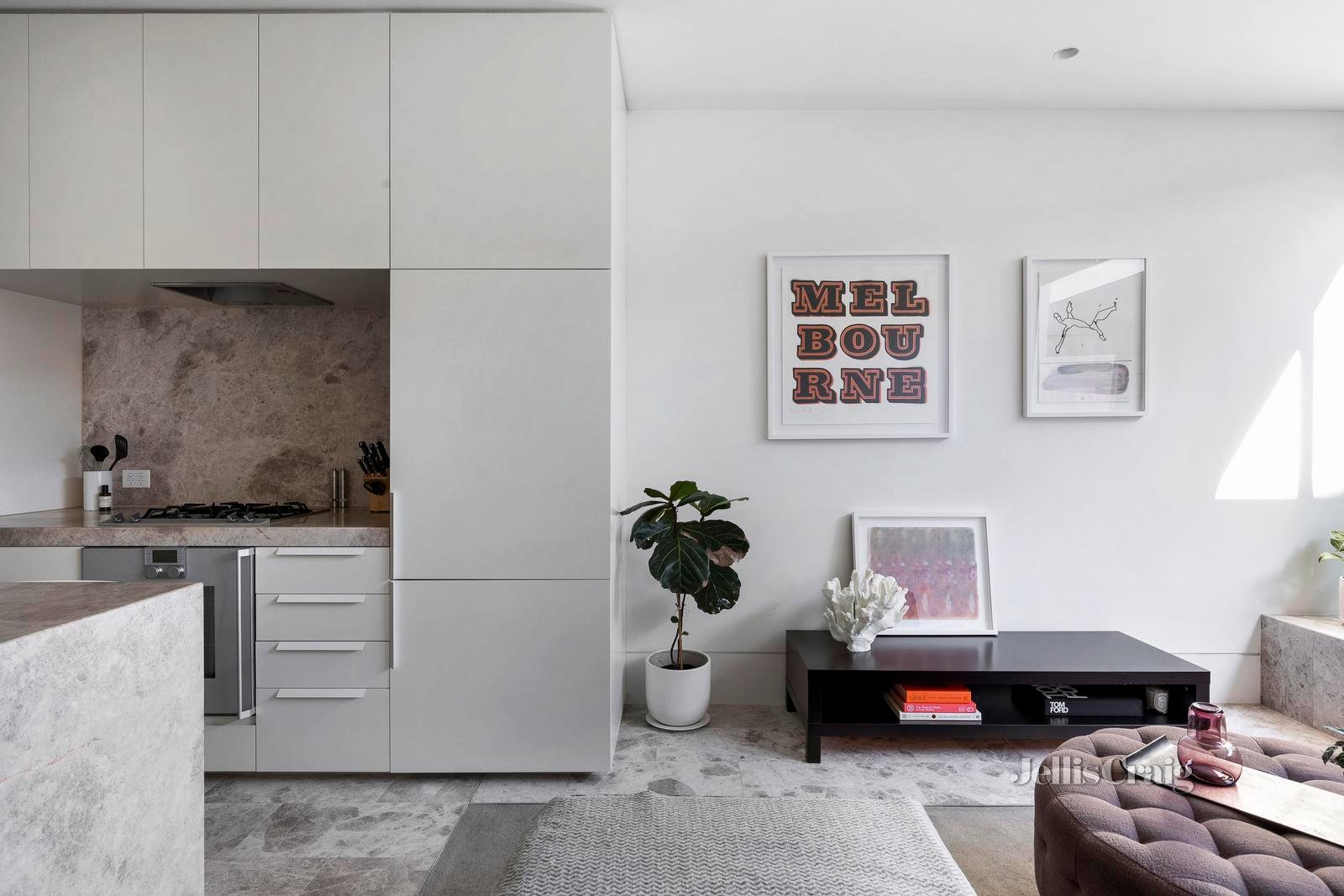 111/85 Rathdowne Street, Carlton image 2