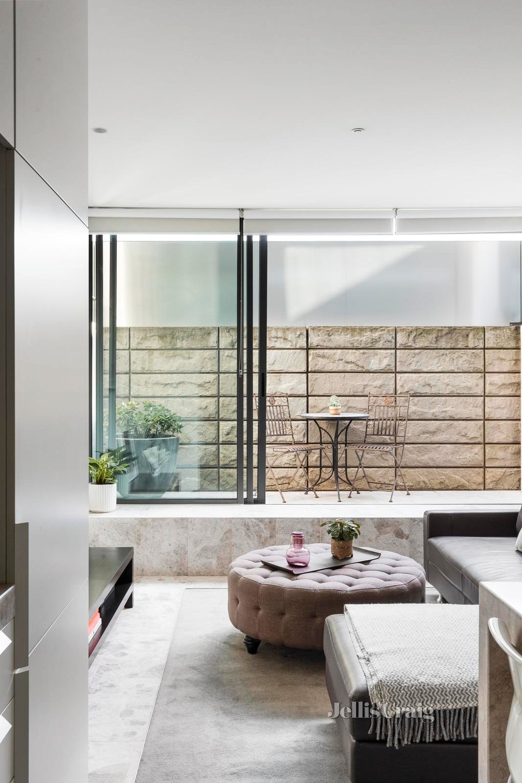 111/85 Rathdowne Street, Carlton image 3
