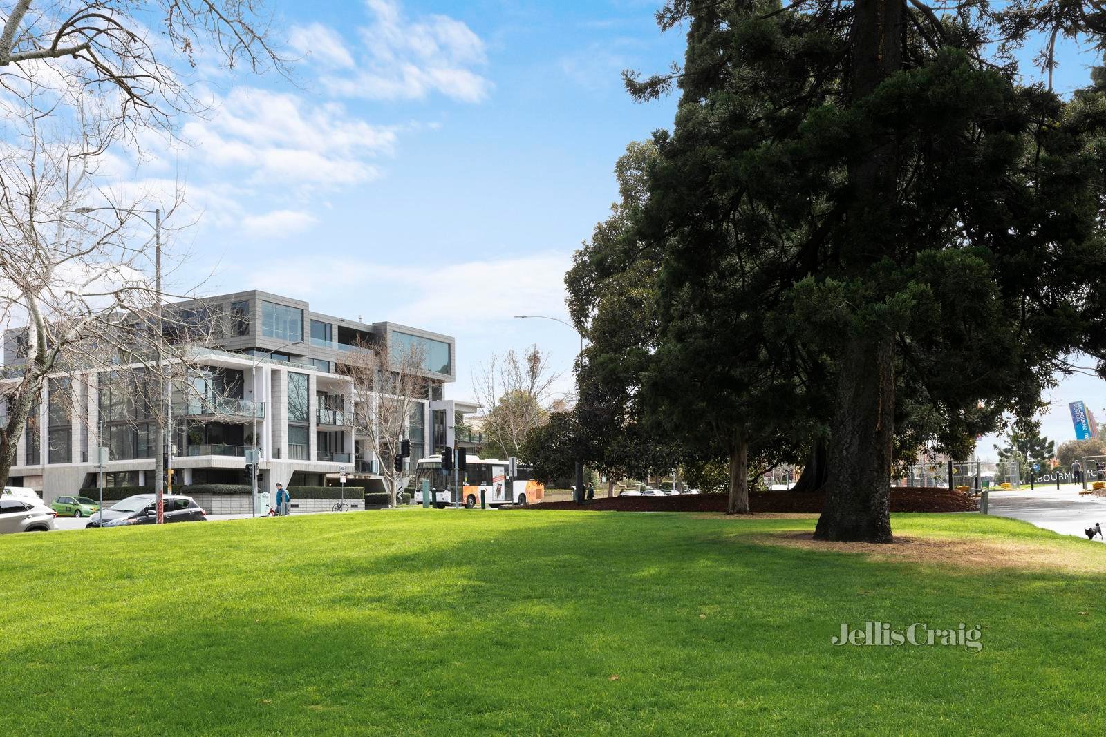 111/85 Rathdowne Street, Carlton image 10