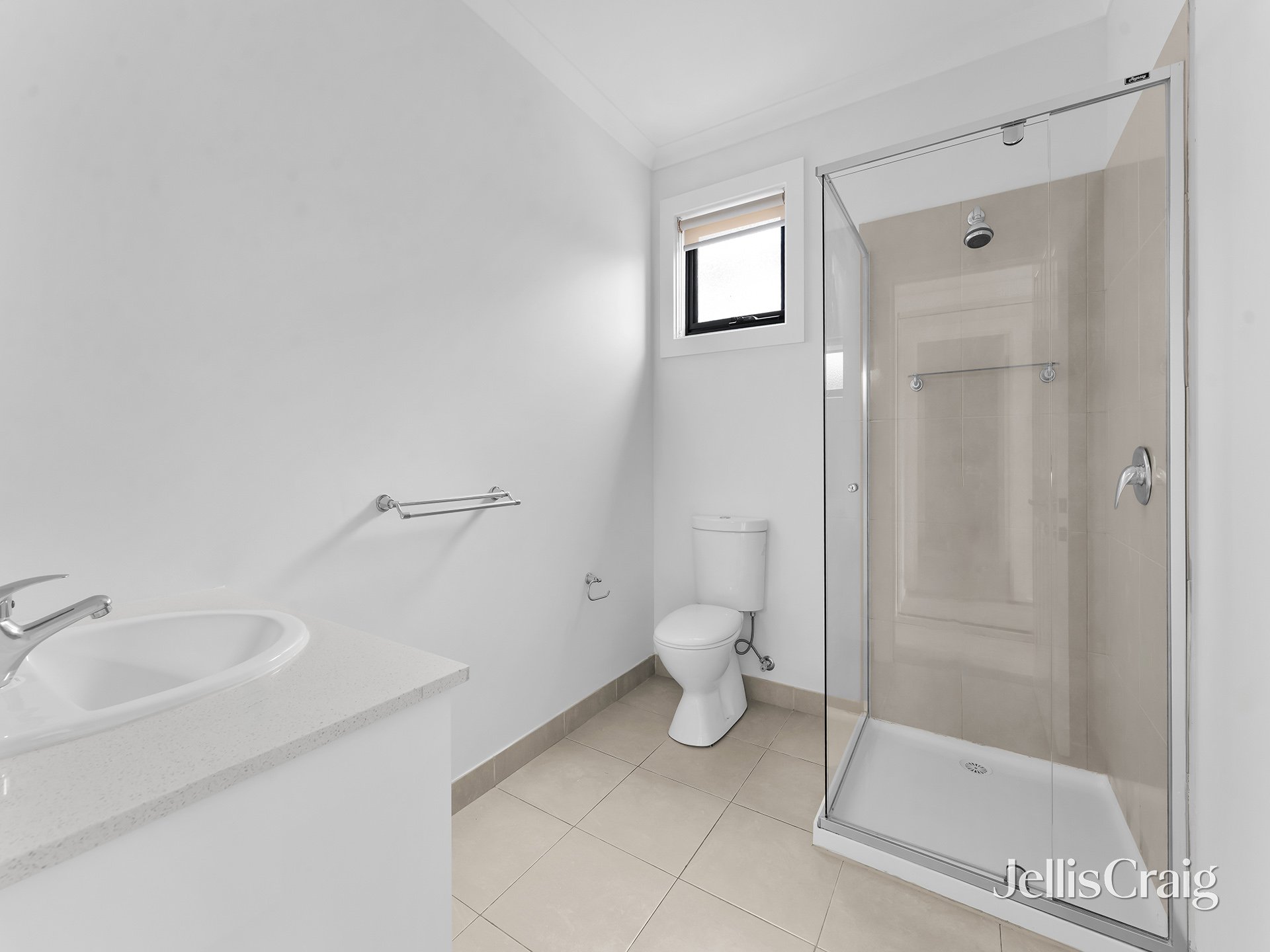1/12 Adrienne Crescent, Mount&nbsp;Waverley image 5