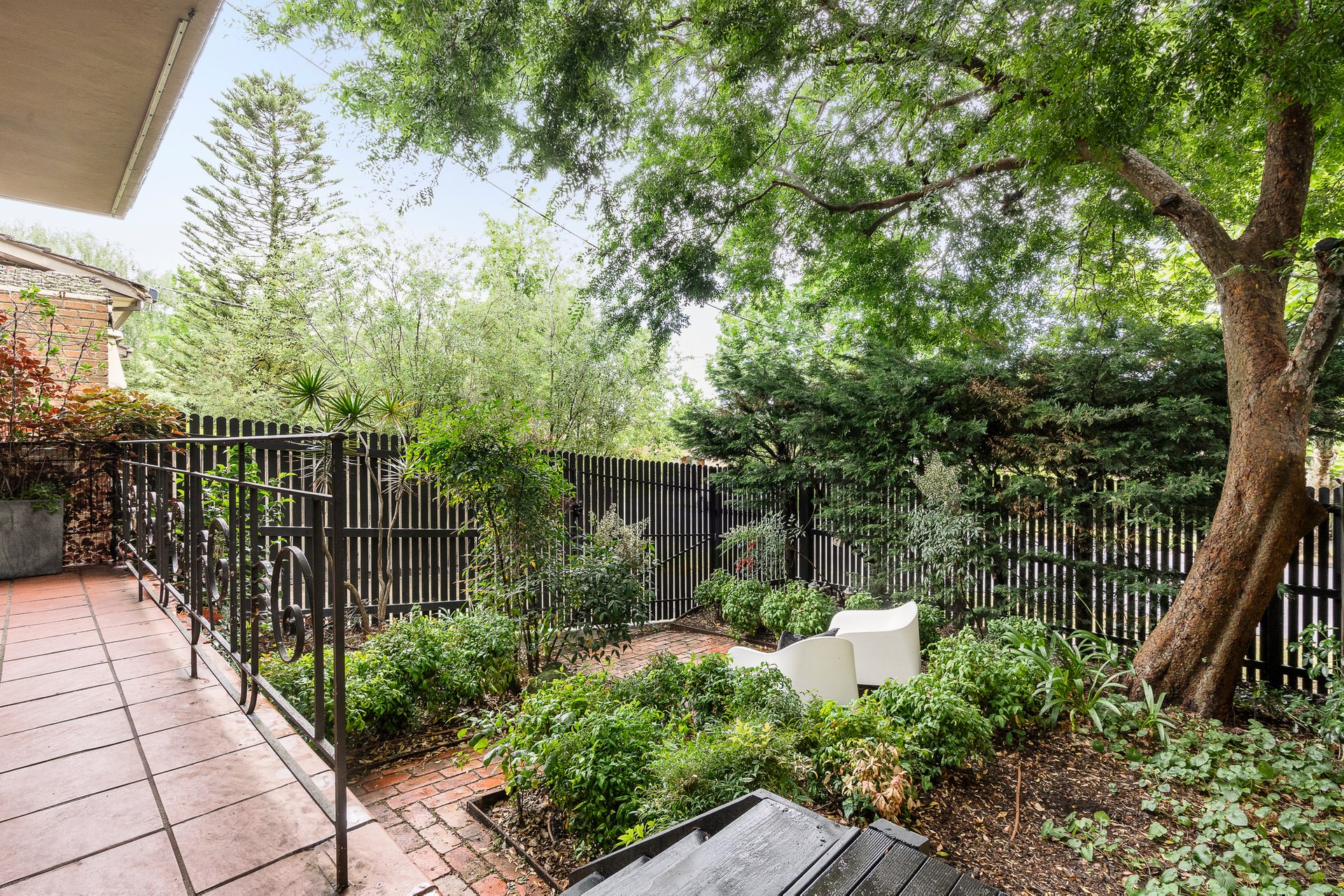 Property Gallery Thumbnail 9