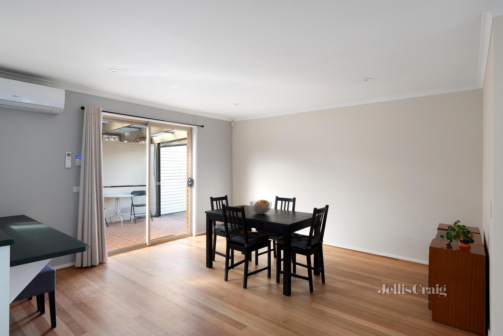 1/12 Benjamin Close, Bundoora image 7