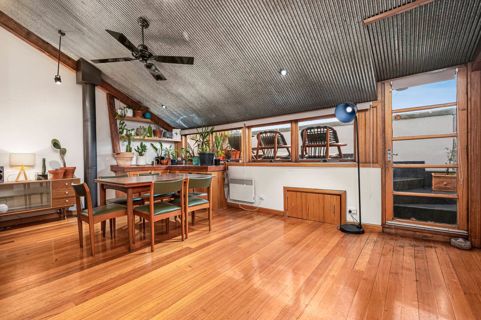 Property Gallery Thumbnail 6