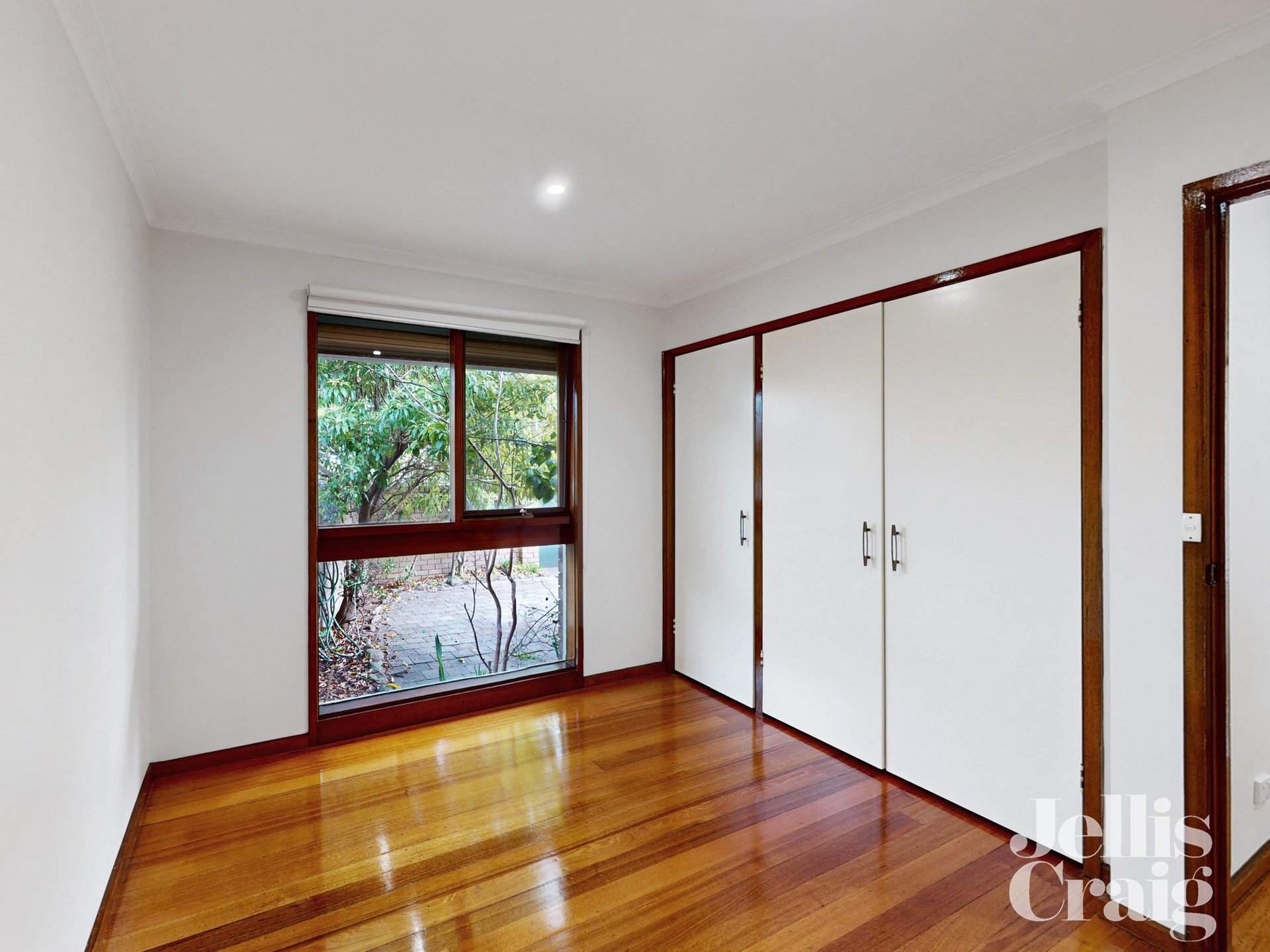 1/12 Brenbeal Street, Balwyn image 6
