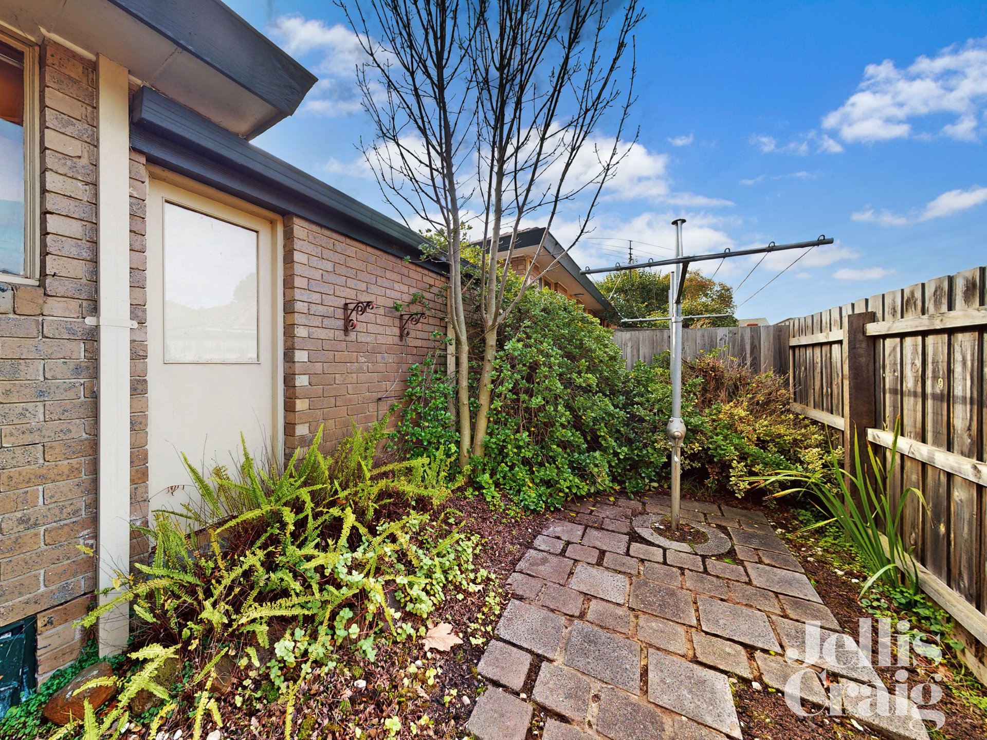 1/12 Brenbeal Street, Balwyn image 8