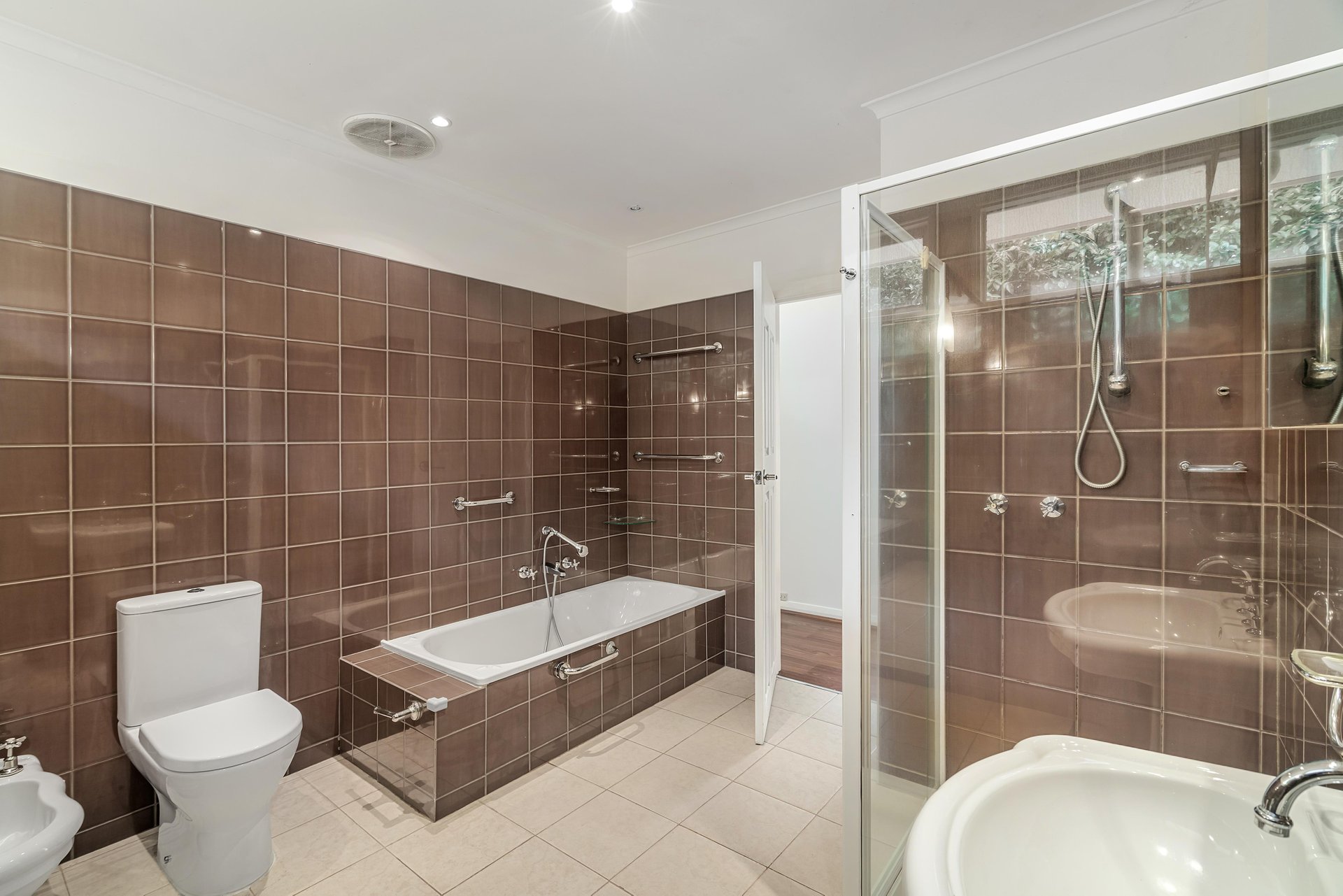 112 Brunswick Road, Mitcham image 6