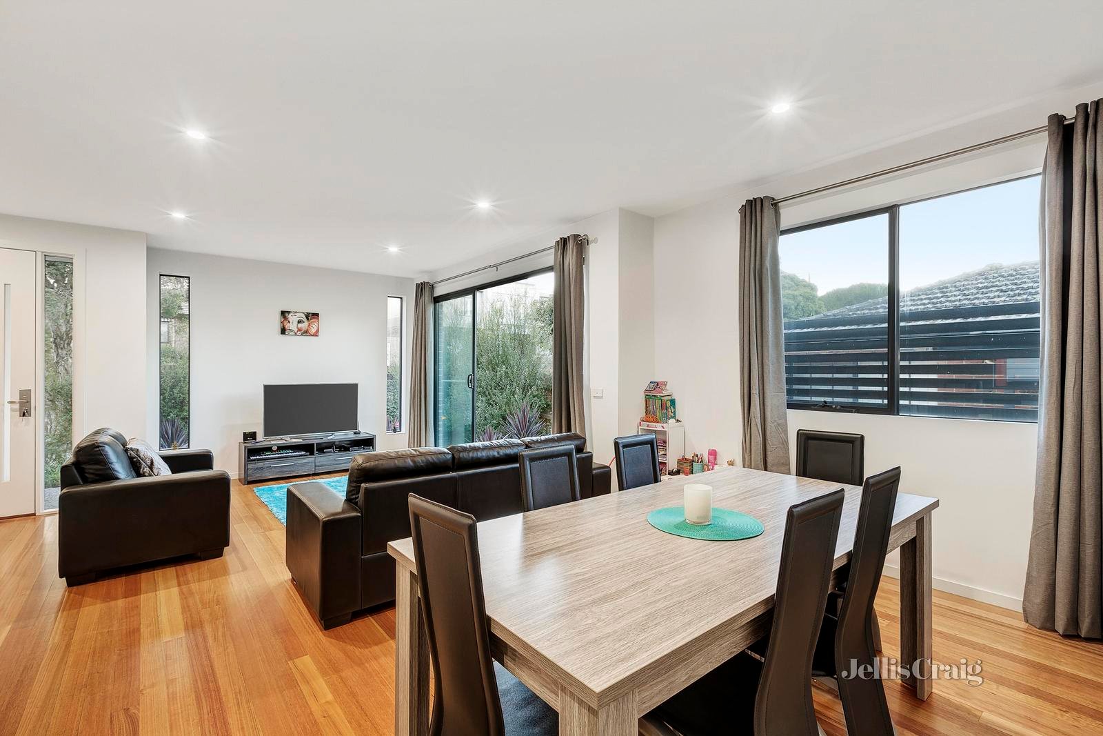1/12 Bullen Street, Doncaster East image 4