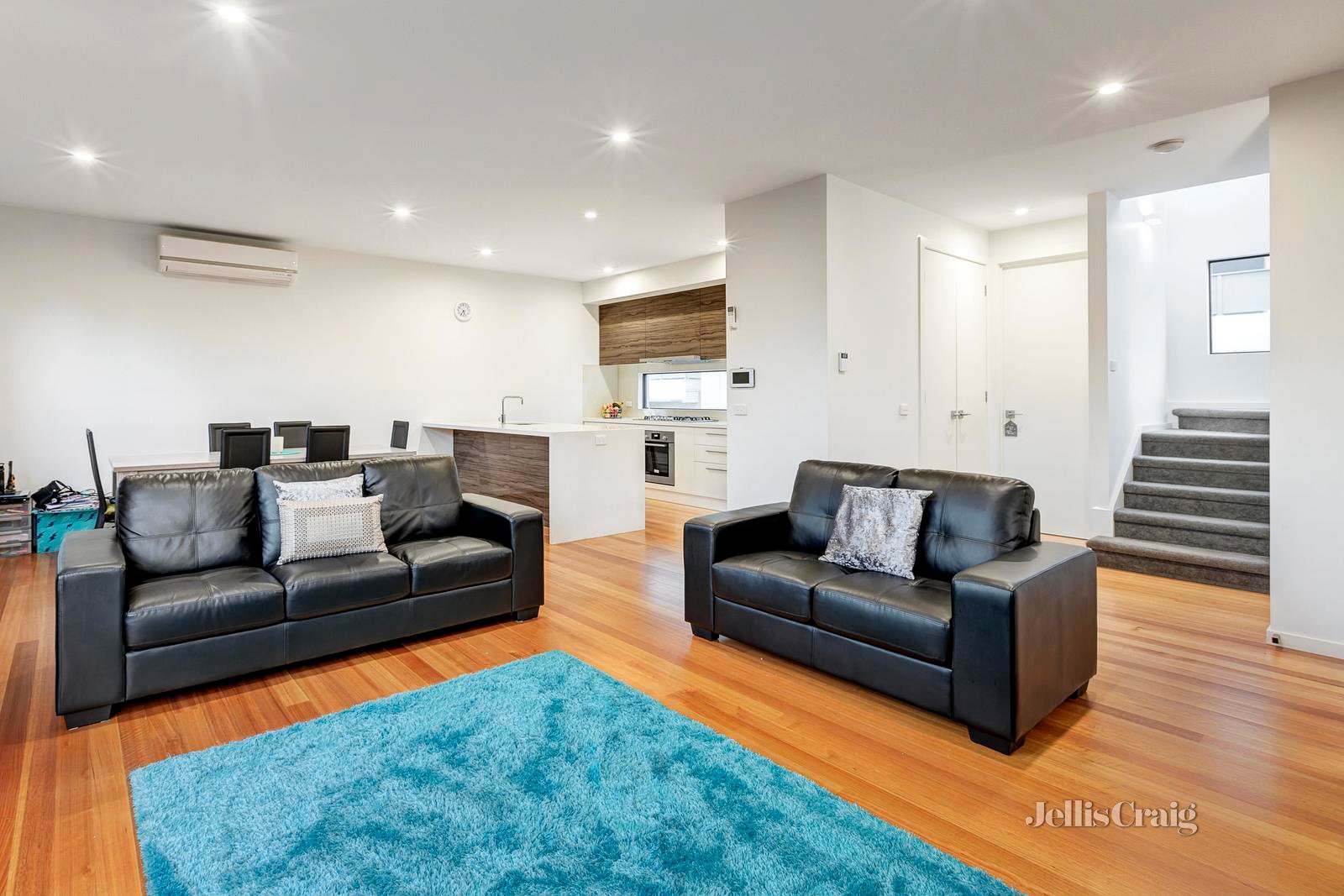 1/12 Bullen Street, Doncaster East image 5