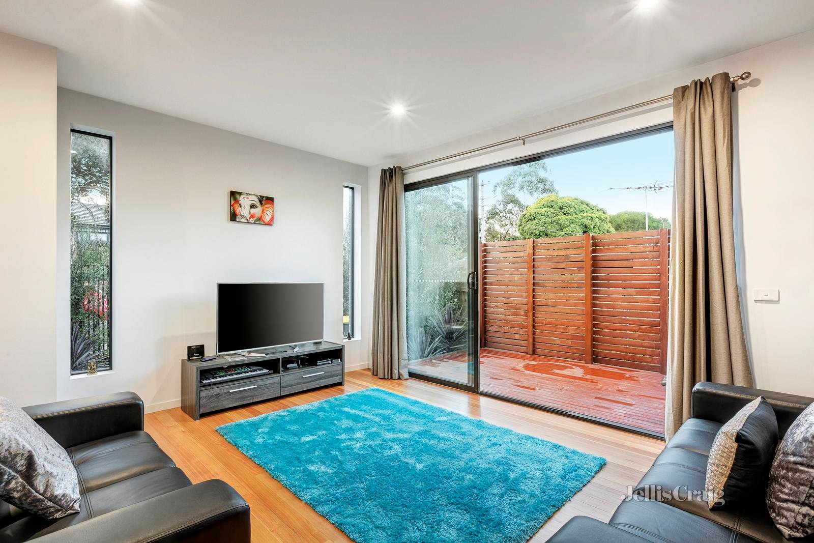 1/12 Bullen Street, Doncaster East image 6
