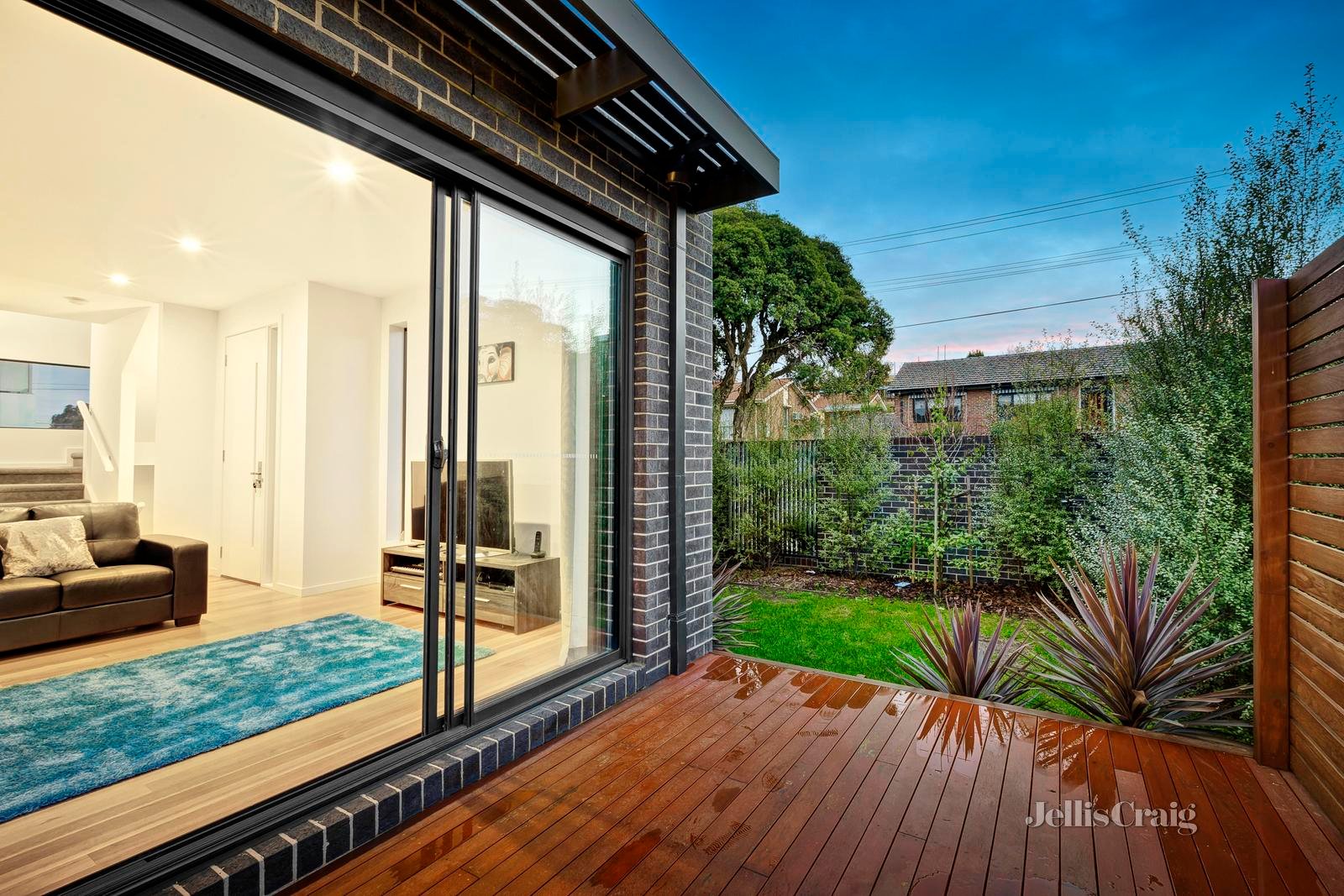 1/12 Bullen Street, Doncaster East image 11