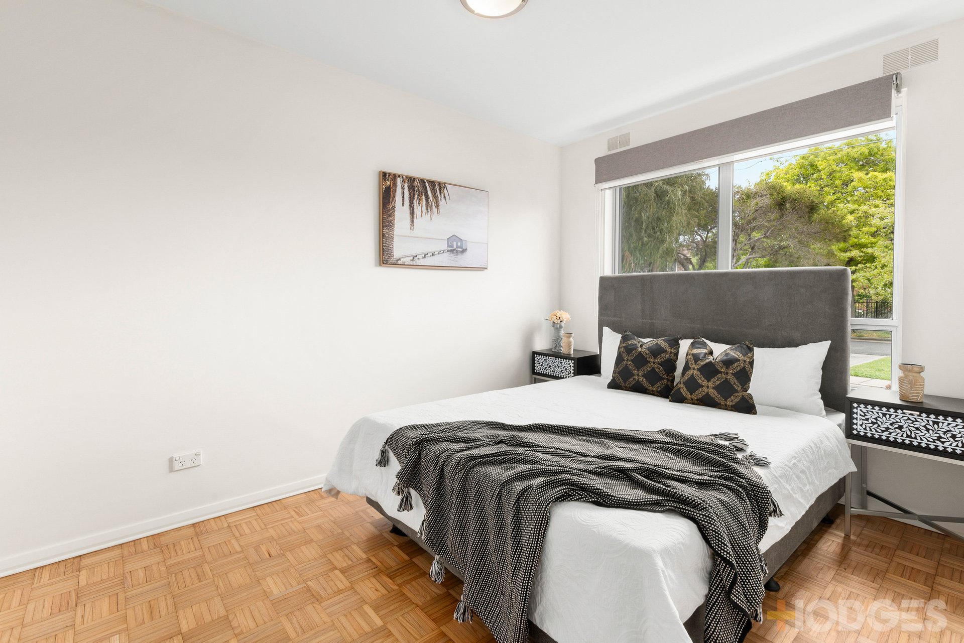 1 / 12 Carmichael Street West Footscray