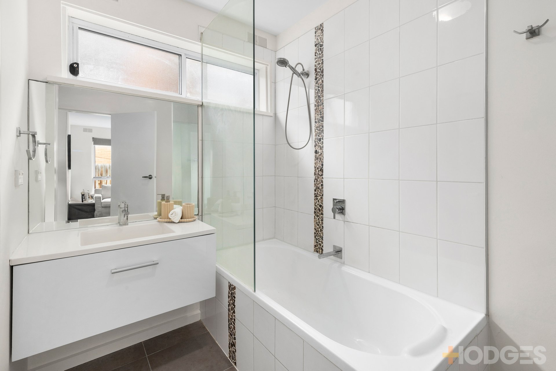 1 / 12 Carmichael Street West Footscray