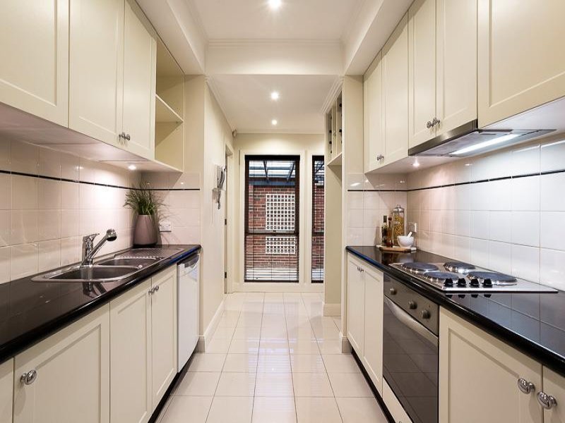 1/12 Cartwright Street, Oak Park image 3