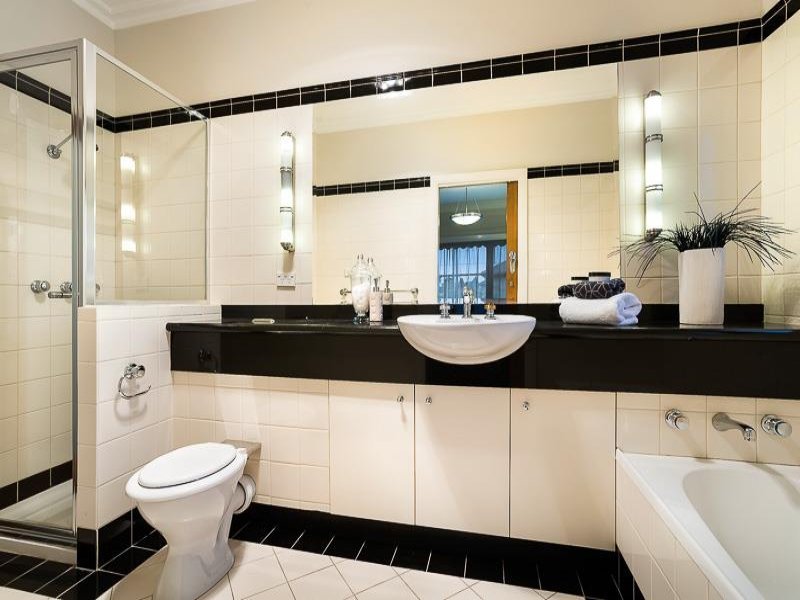 1/12 Cartwright Street, Oak Park image 6