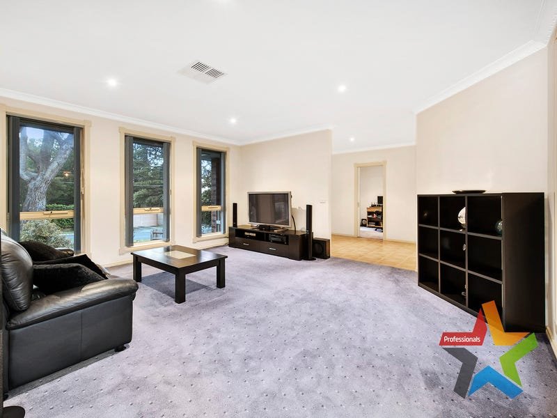 1/12 Dixon Court, Boronia image 2