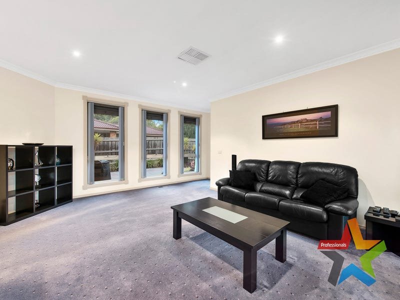 1/12 Dixon Court, Boronia image 3