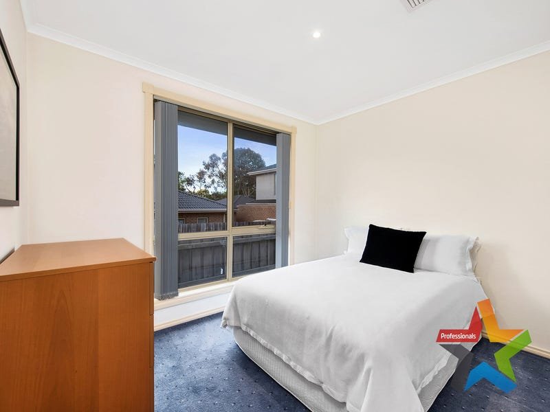 1/12 Dixon Court, Boronia image 8